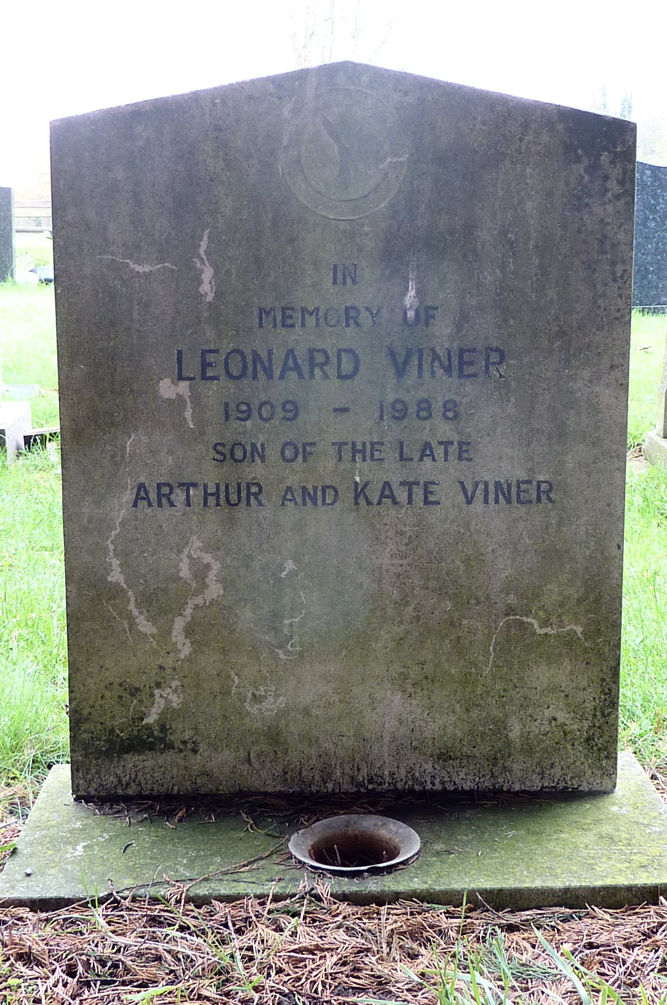 [Len Viner gravestone St Laurence churchyard South Hinksey]